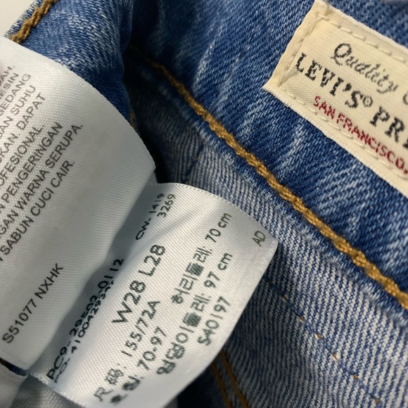 Womens Levi’s Jeans - Picture 3 of 5